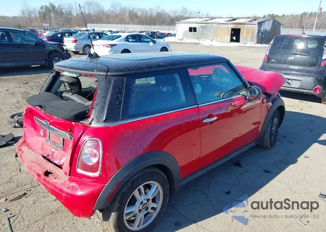 2013 Mini Hardtop Cooper z USA, uszkodzony, nr VIN WMWSU3C57DT544714